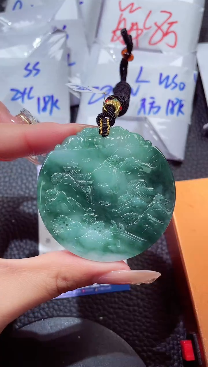 颈饰未镶嵌翡翠202612