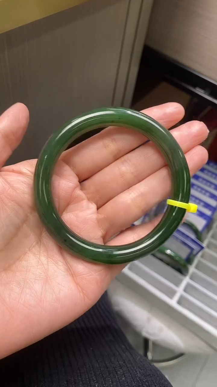 未镶嵌手镯和田玉（碧玉）禅*和田玉碧玉手镯60mm