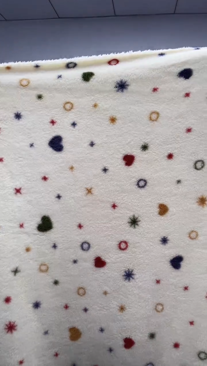 法兰绒2.4X1.5材质面料尺寸以主播介绍为准