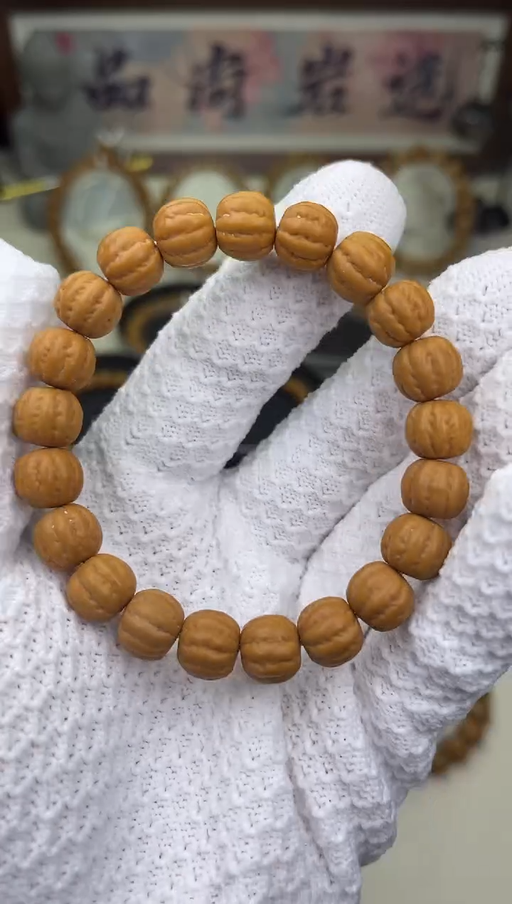 【闪购商品】猴头核桃吊坠八棱