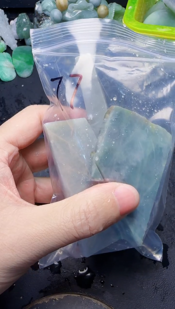 颈饰未镶嵌翡翠木**心77