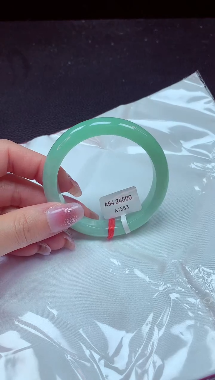 【闪购商品】翡翠手镯未镶嵌镯子54+