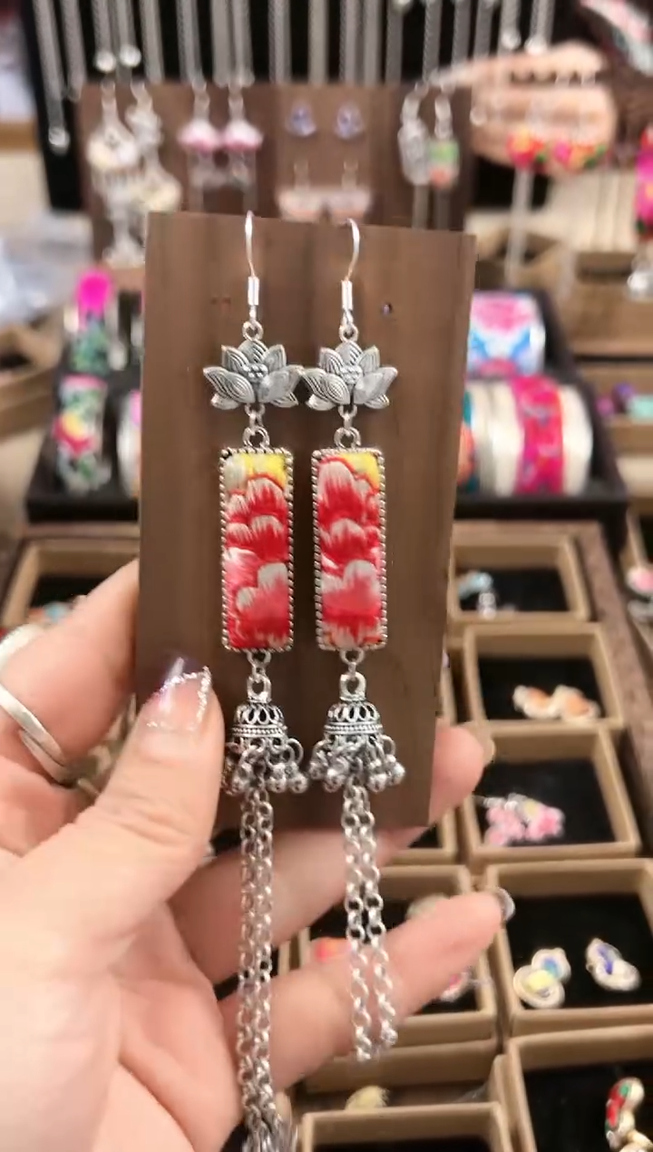 【闪购商品】织绣民族风老绣饰品387