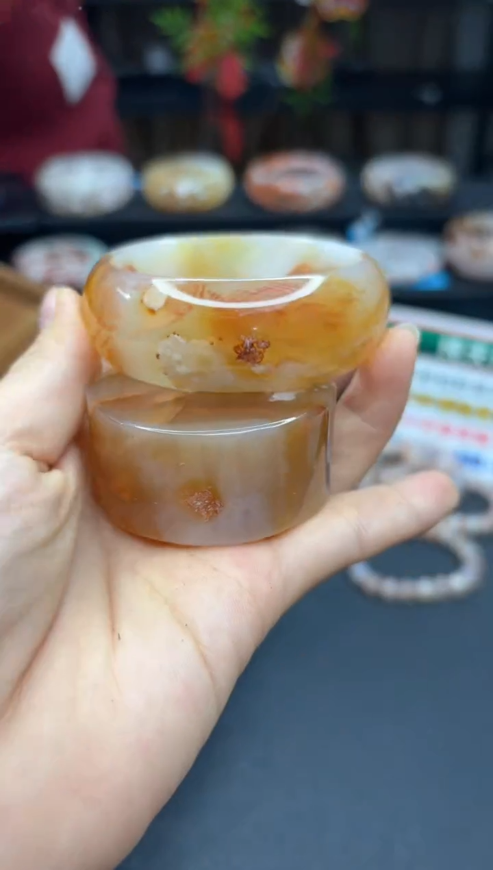 【闪购商品】石英质玉手镯未镶嵌129（54圈赠送镯心）