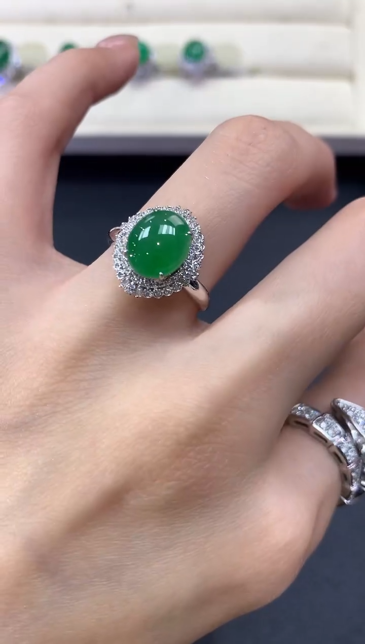 【闪购商品】翡翠戒指18K金镶嵌a280         