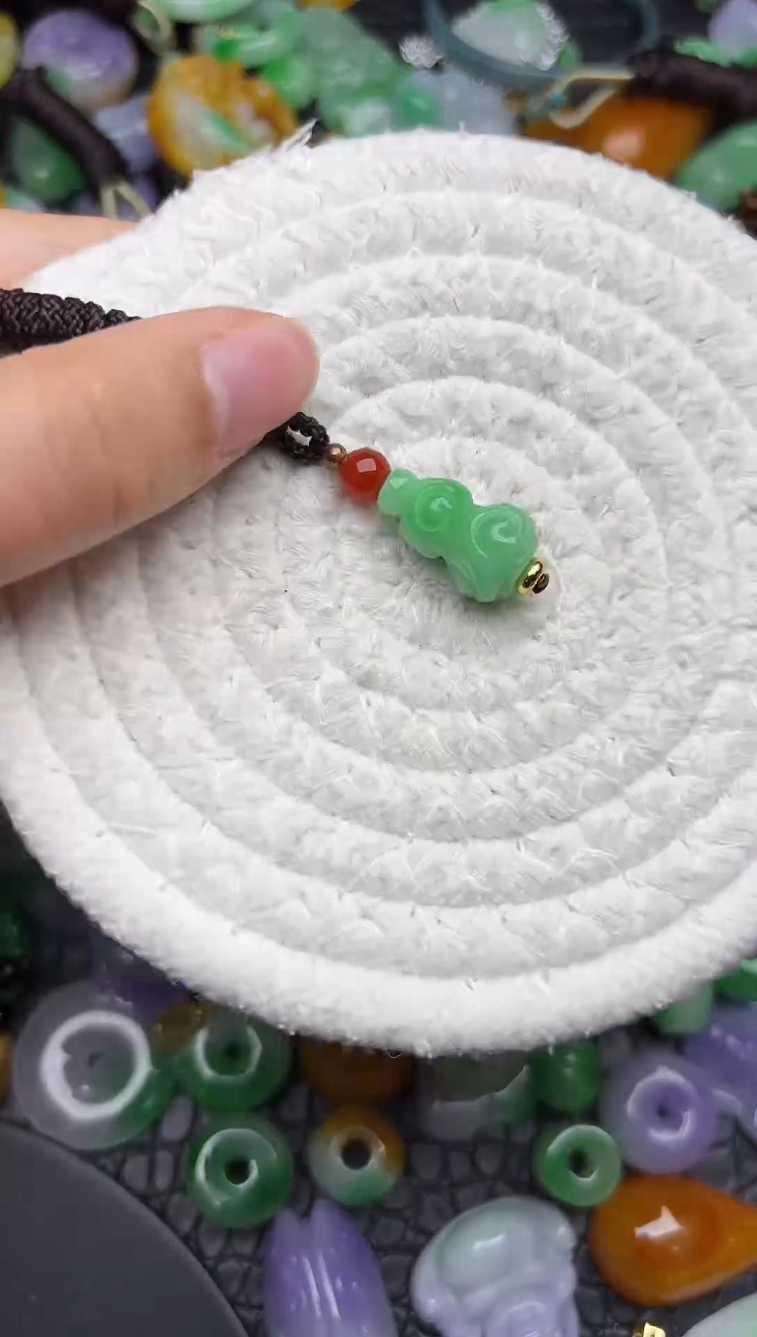 颈饰未镶嵌翡翠缅甸翡翠吊坠