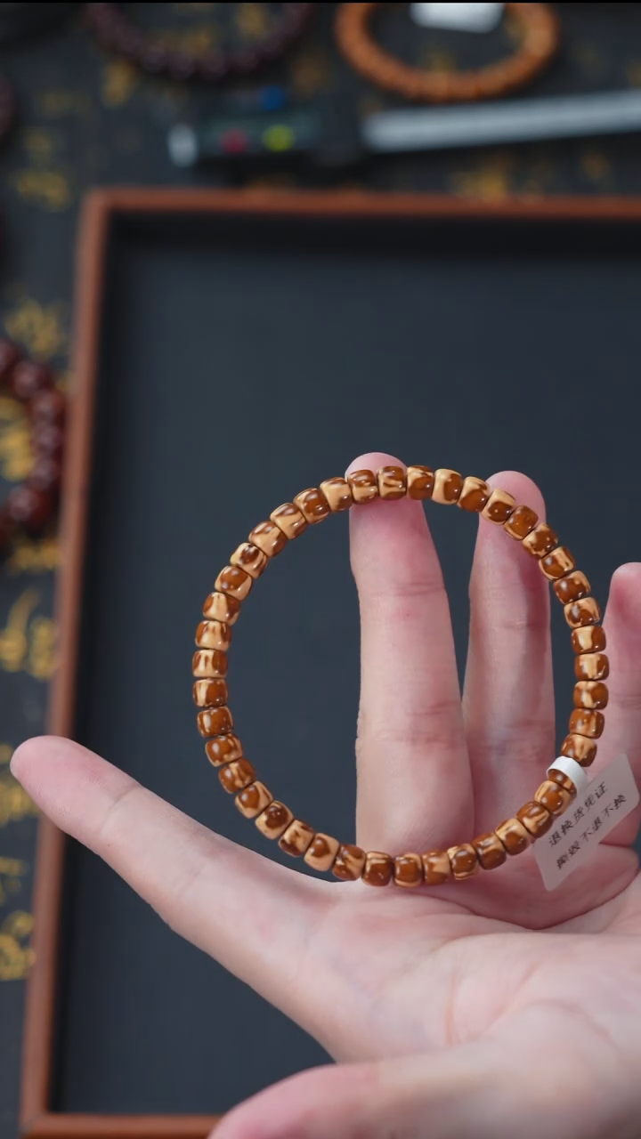 手串紫金鼠实心老型6+         10812