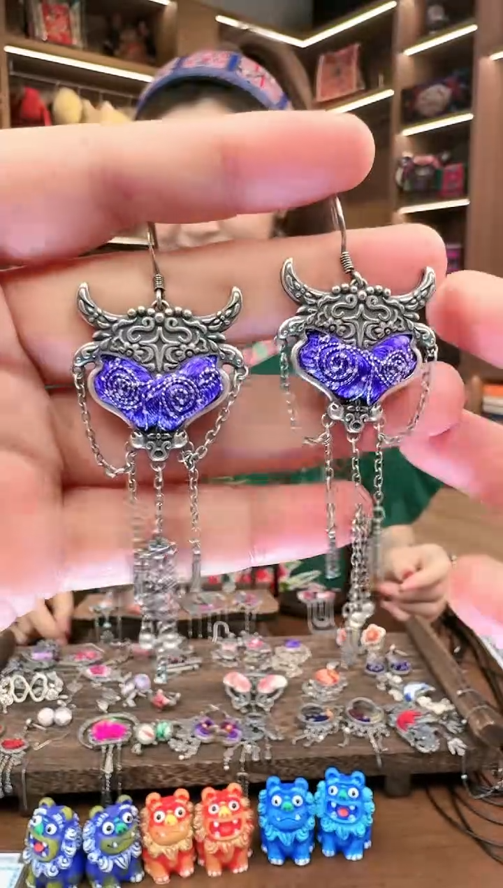 【闪购商品】织绣253黔东南苗族刺绣