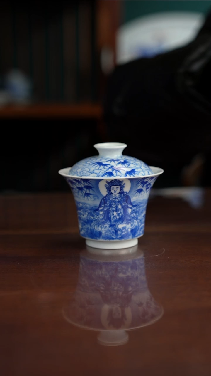 原九段画师沈燕鸿老师观音盖碗