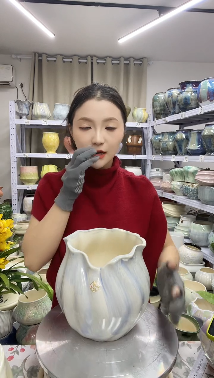 【12.3】花盆 高度： 20 口径：16