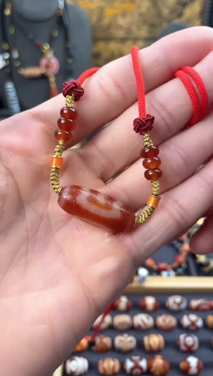 【闪购商品】玛瑙/玉髓颈饰未镶嵌美泓红肉大鹏锁骨链