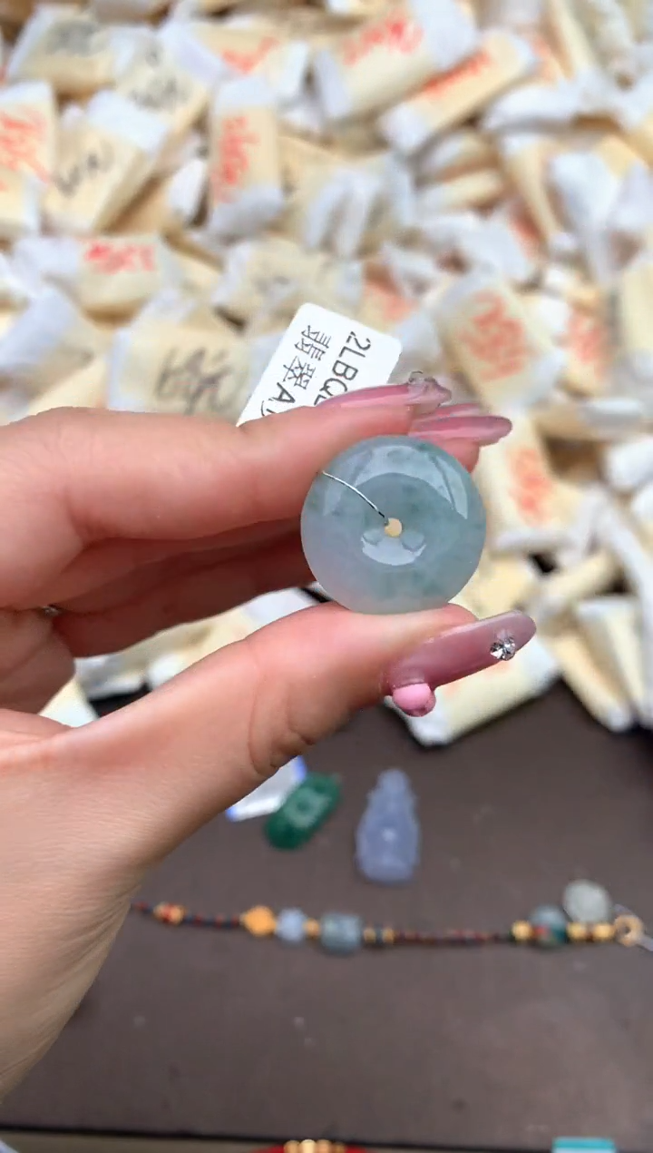 【闪购商品】翡翠挂件未镶嵌—