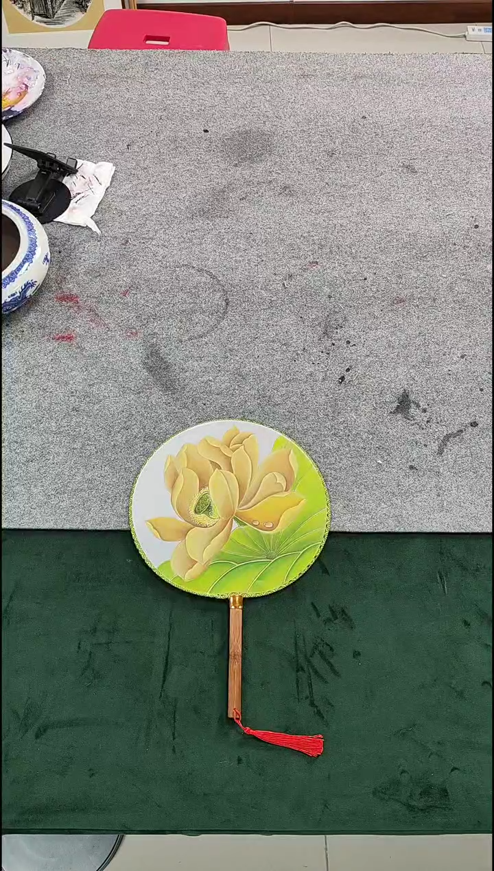 【闪购商品】国画团扇-手绘工笔荷花-秦老师