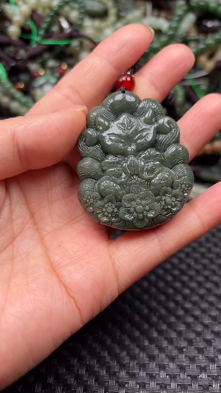 【闪购商品】和田玉颈饰未镶嵌.