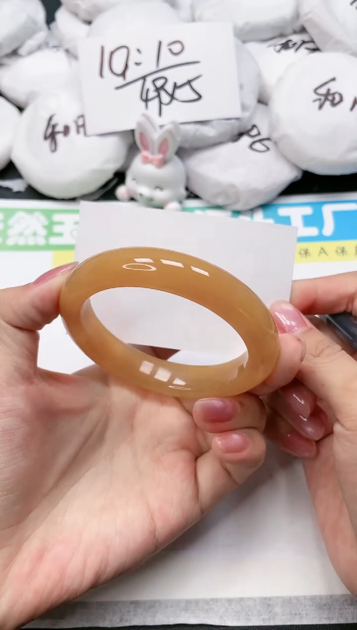 石英质玉手镯未镶嵌56-59