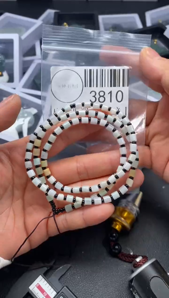 吊坠(不含链)未镶嵌翡翠3810