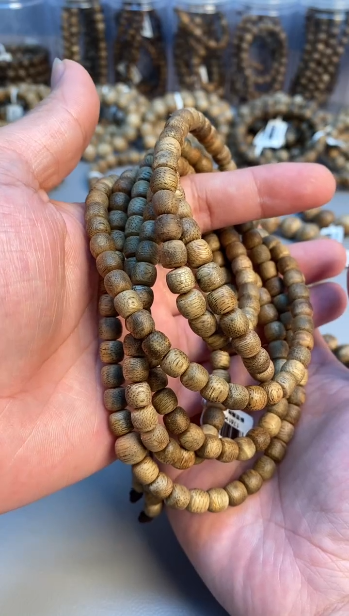 沉香手串文莱老型长串虫漏0.7多样性发其一