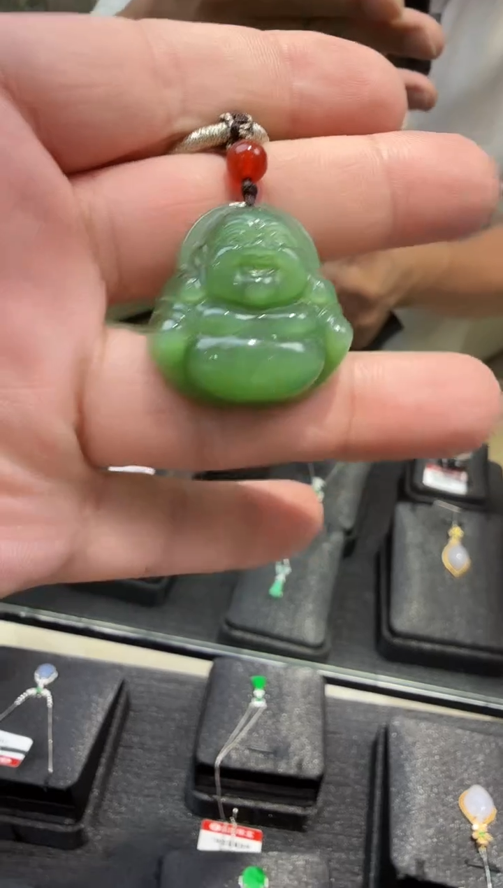 和田玉未镶嵌颈饰多样性发一