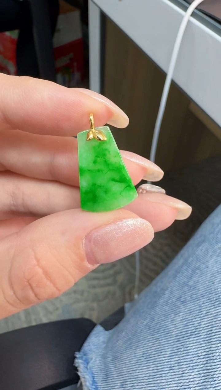 翡翠18K金镶嵌颈饰缅甸翡翠A挂件