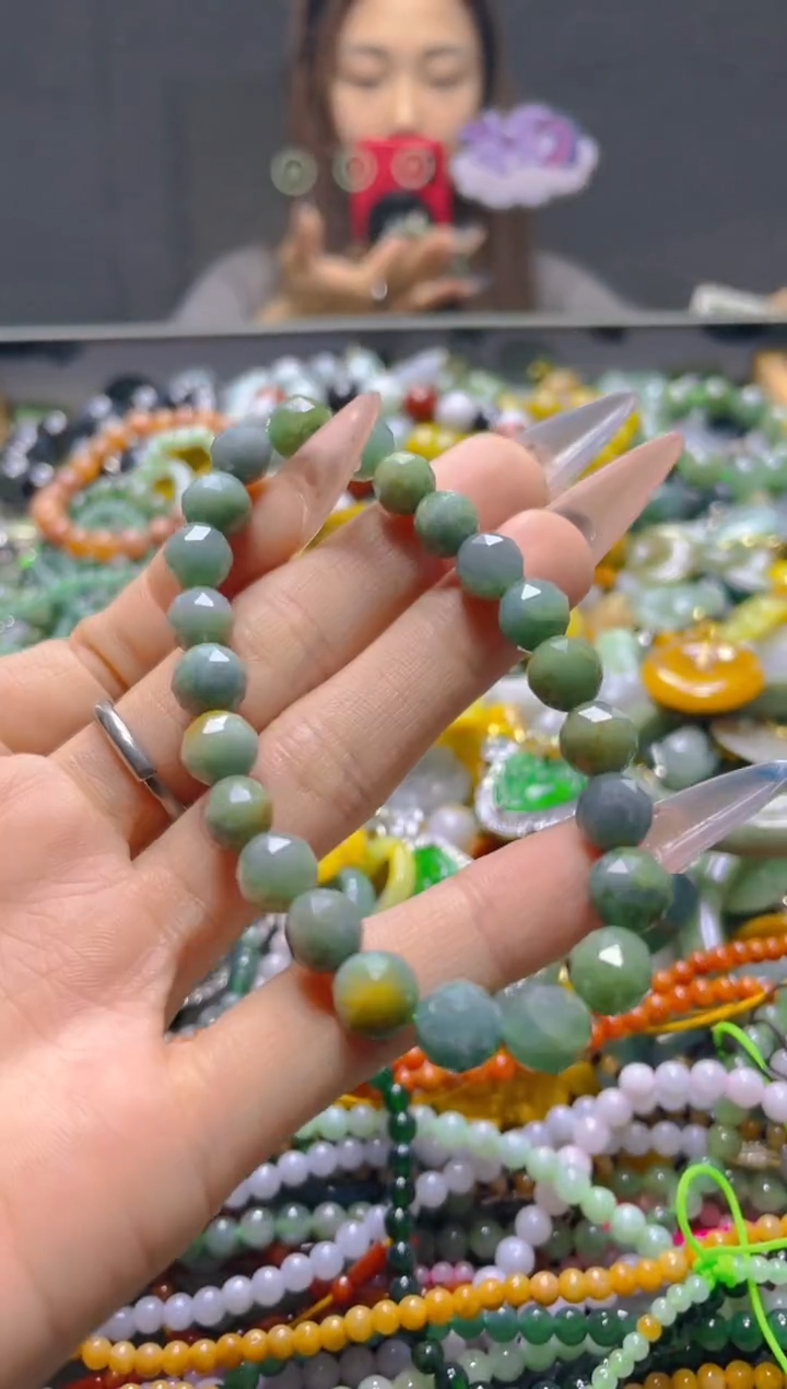 颈饰未镶嵌翡翠8MM