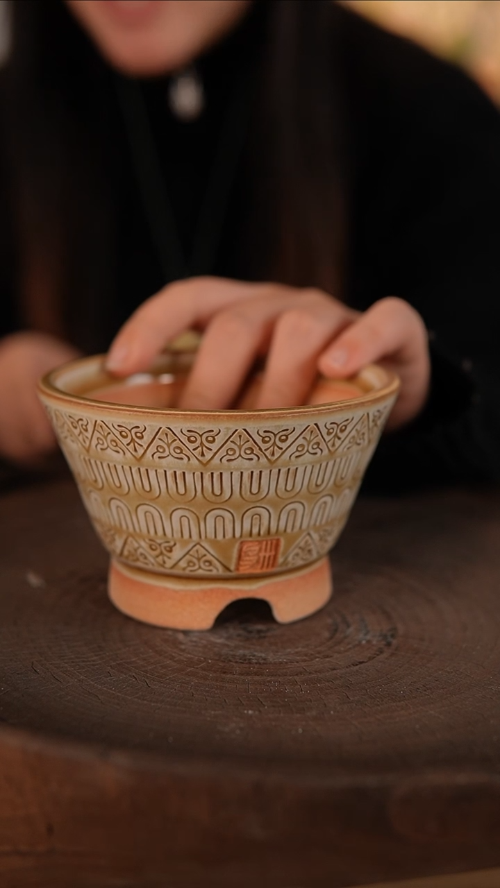 【闪购商品】红陶1-25-254默认有瑕口9.5