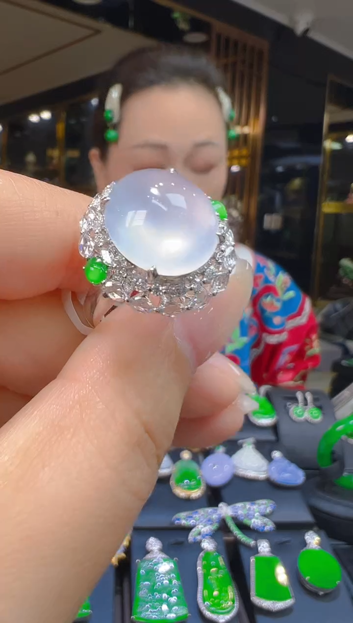 18K金镶嵌戒指翡翠065   