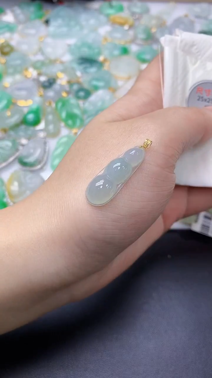 颈饰18K金镶嵌翡翠 天然缅甸A货百元以上9元证书费自理