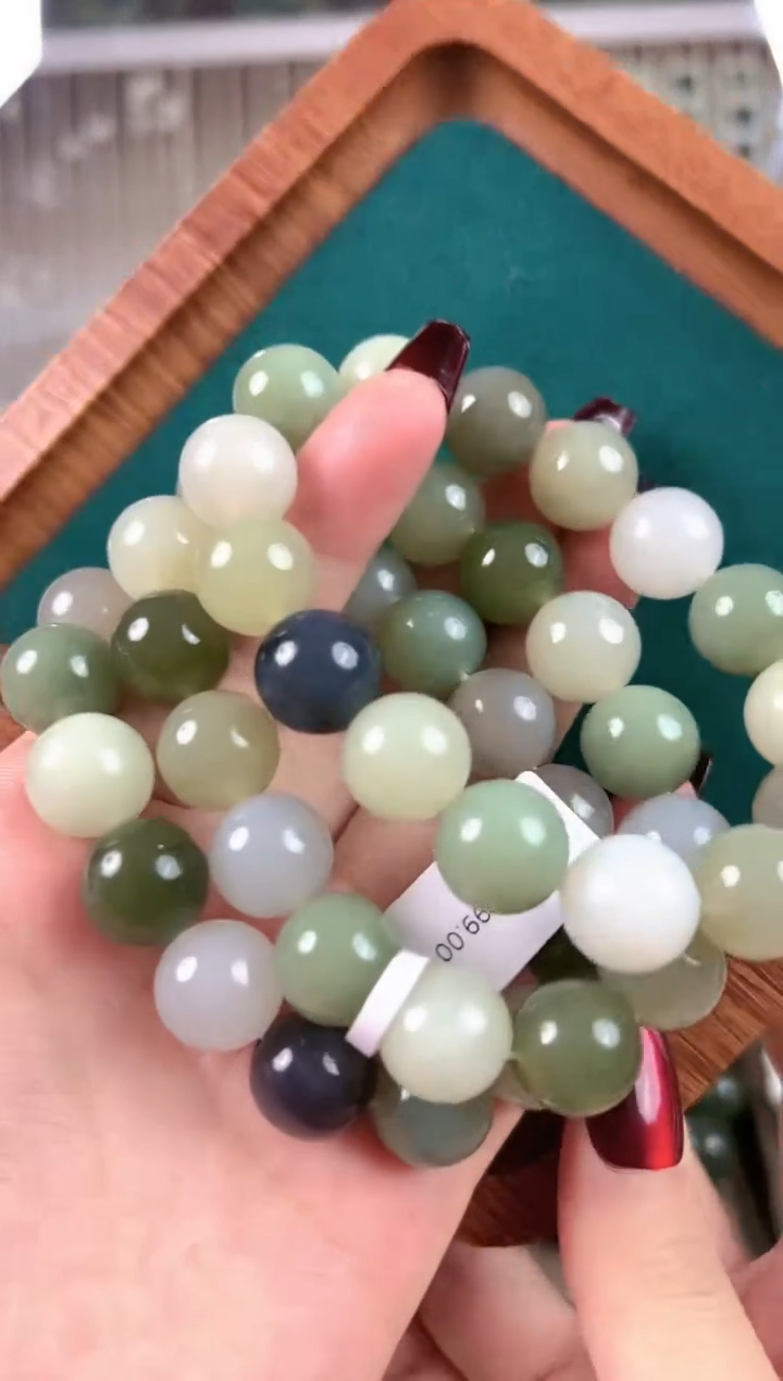 【闪购商品】和田玉手链未镶嵌新疆多宝手串多样性发货拍一发一