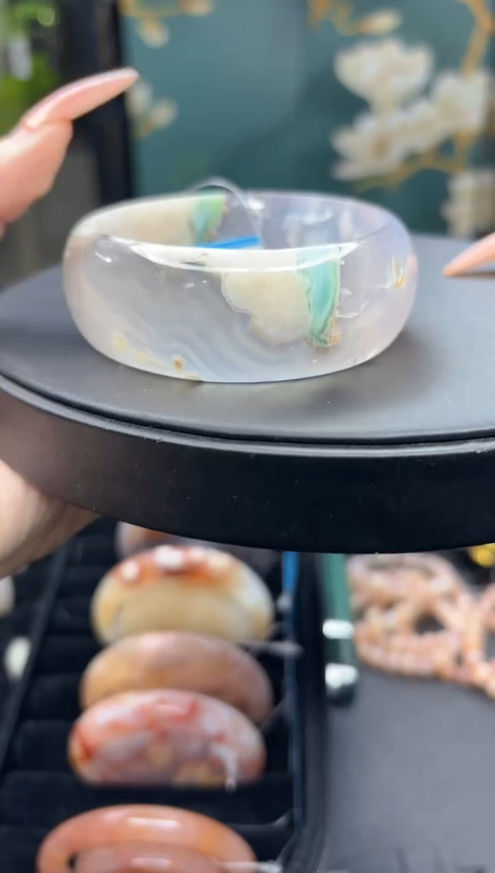 【闪购商品】石英质玉手镯未镶嵌2035（61圈）