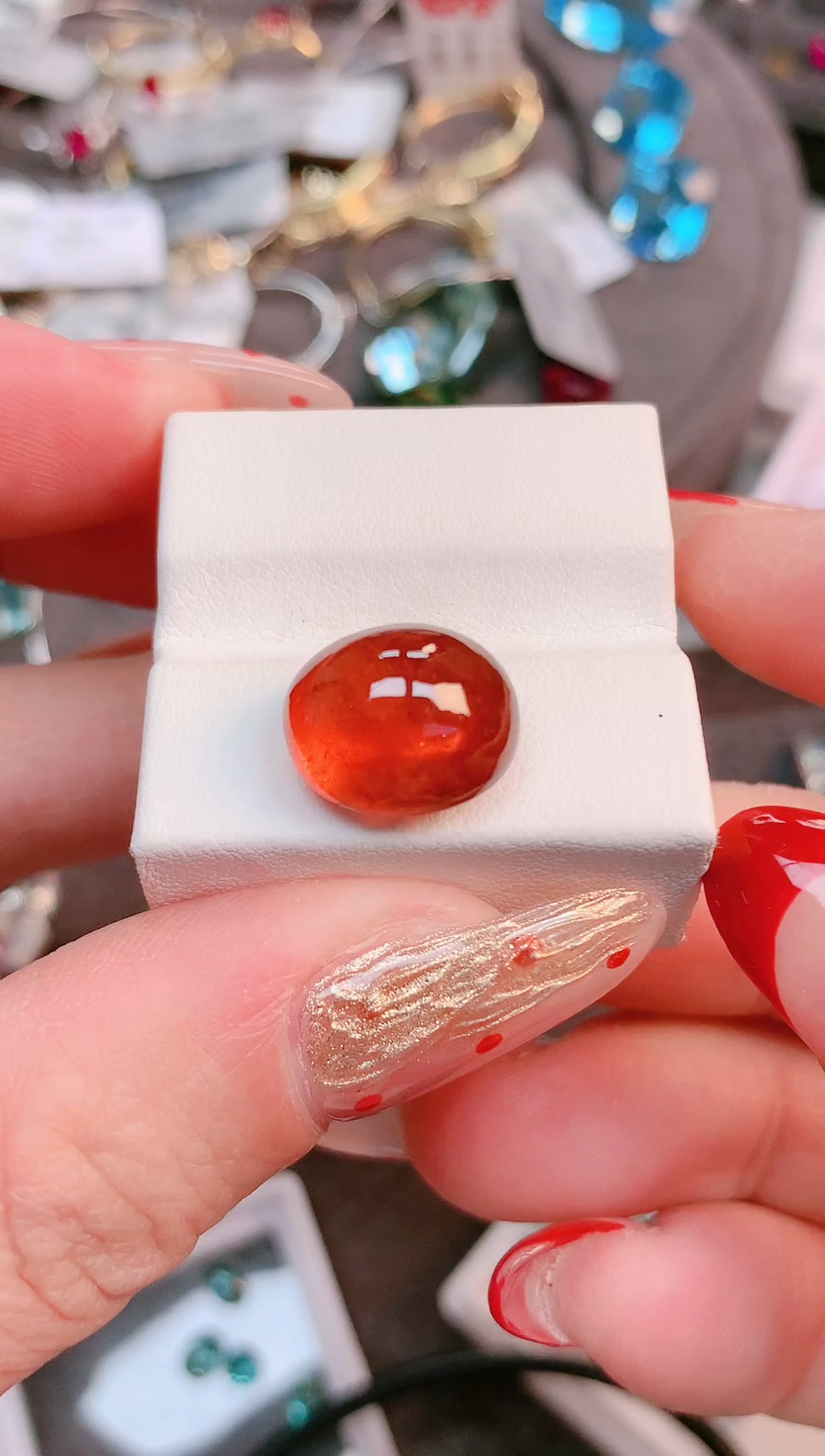 未镶嵌珠宝半成品石榴石（芬达石）天然13.74ct