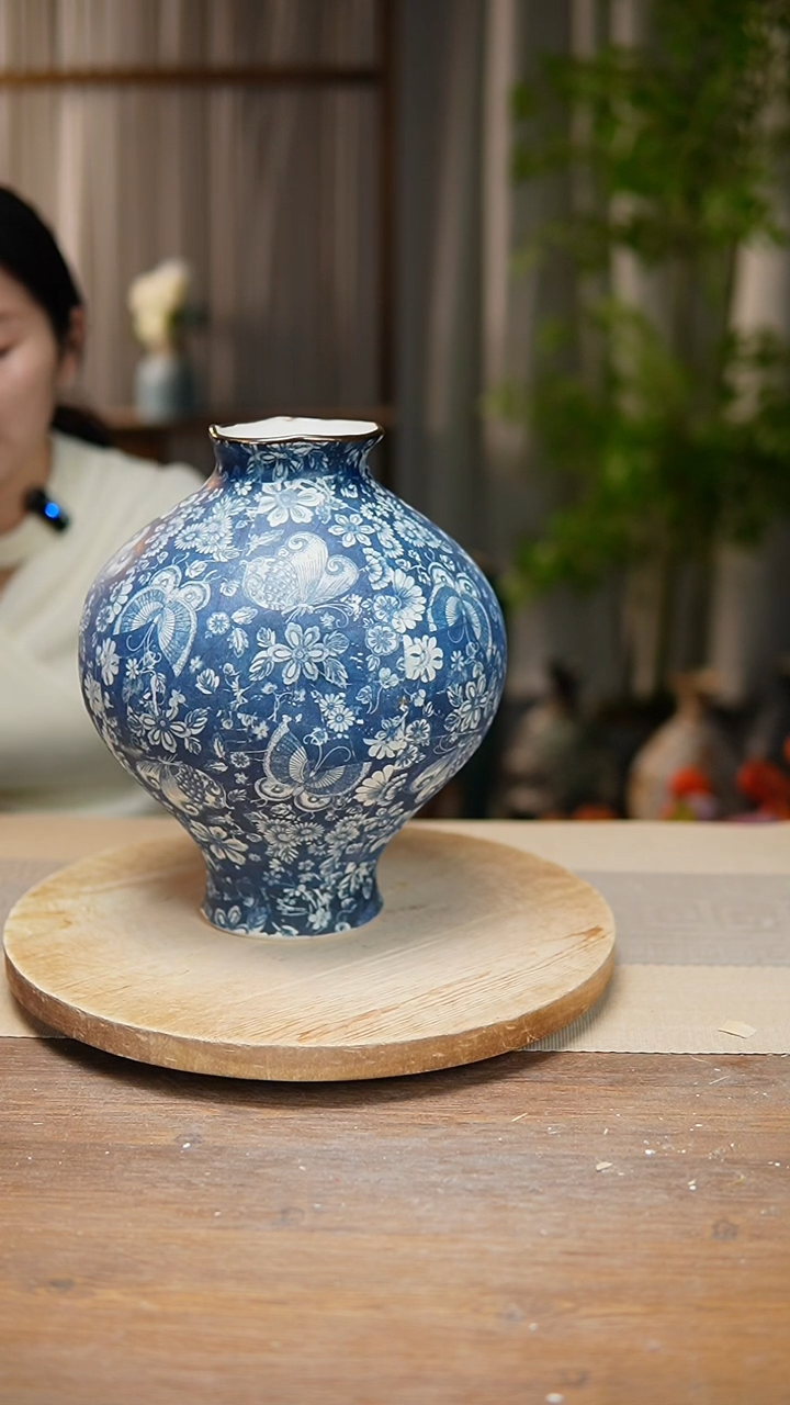 【闪购商品】陶瓷   花器青花瓷蝶恋花灯笼 