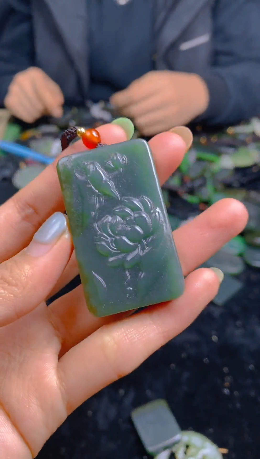 颈饰未镶嵌和田玉1