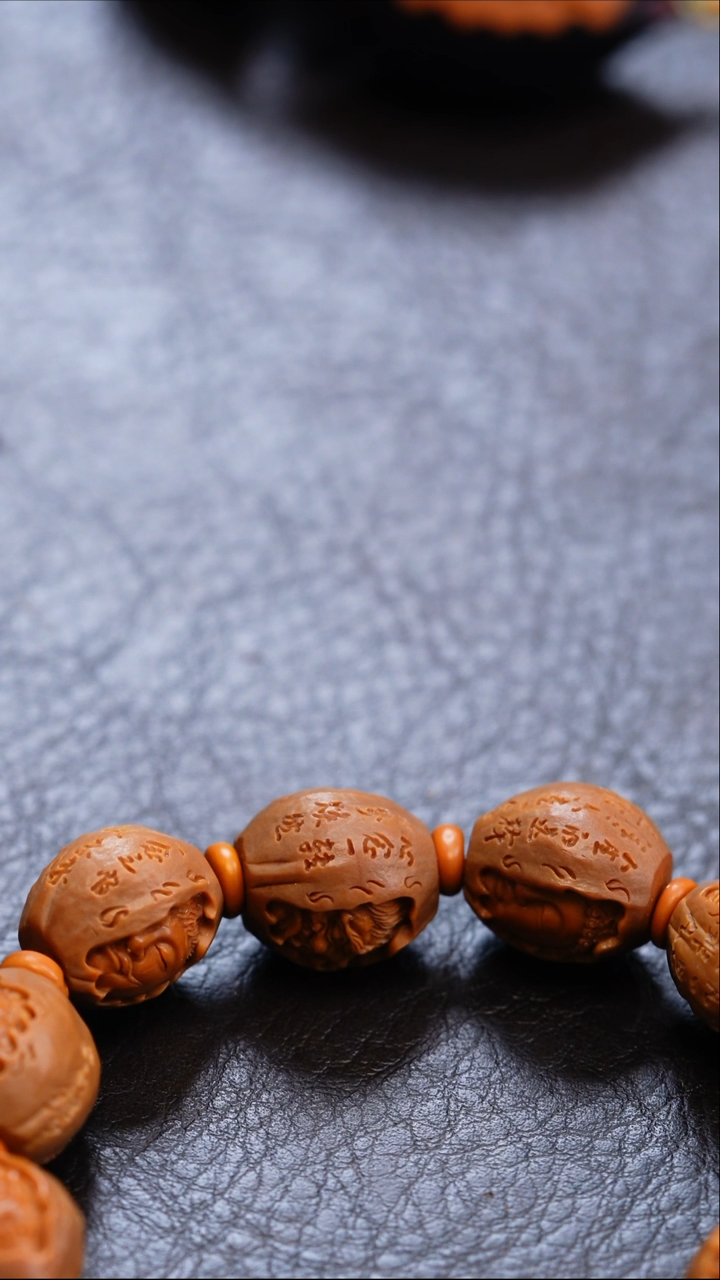 【闪购商品】橄榄核吊坠苏工橄榄核