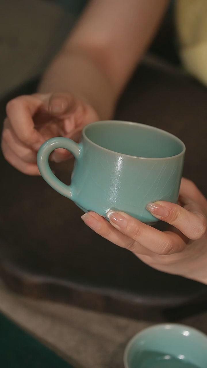 咖啡杯-亓底款微瑕-羊