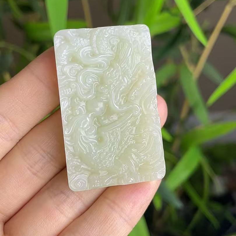 和田玉吉祥龙凤牌男女款玉石吊坠