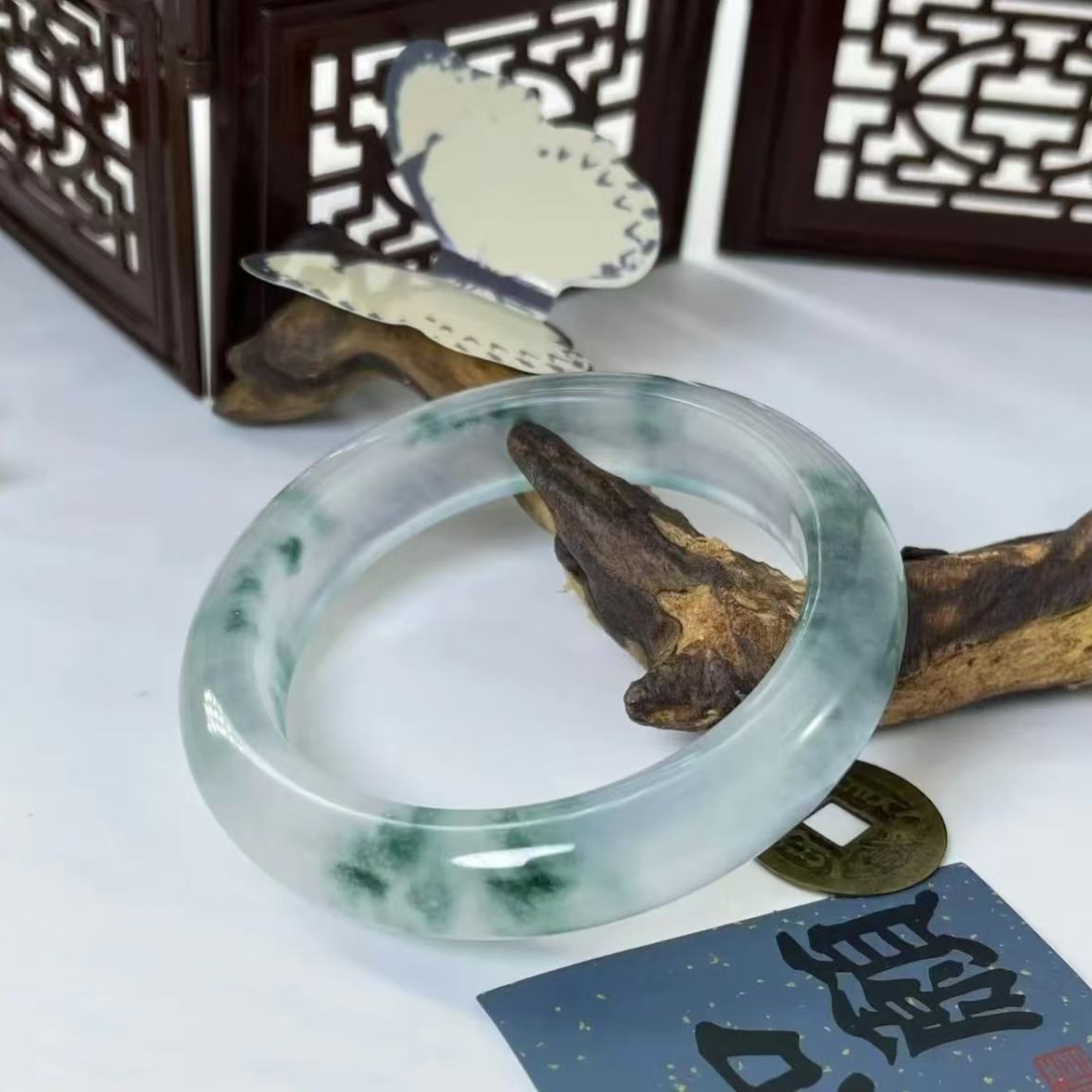 冰透飘花爆款高档手镯FG66