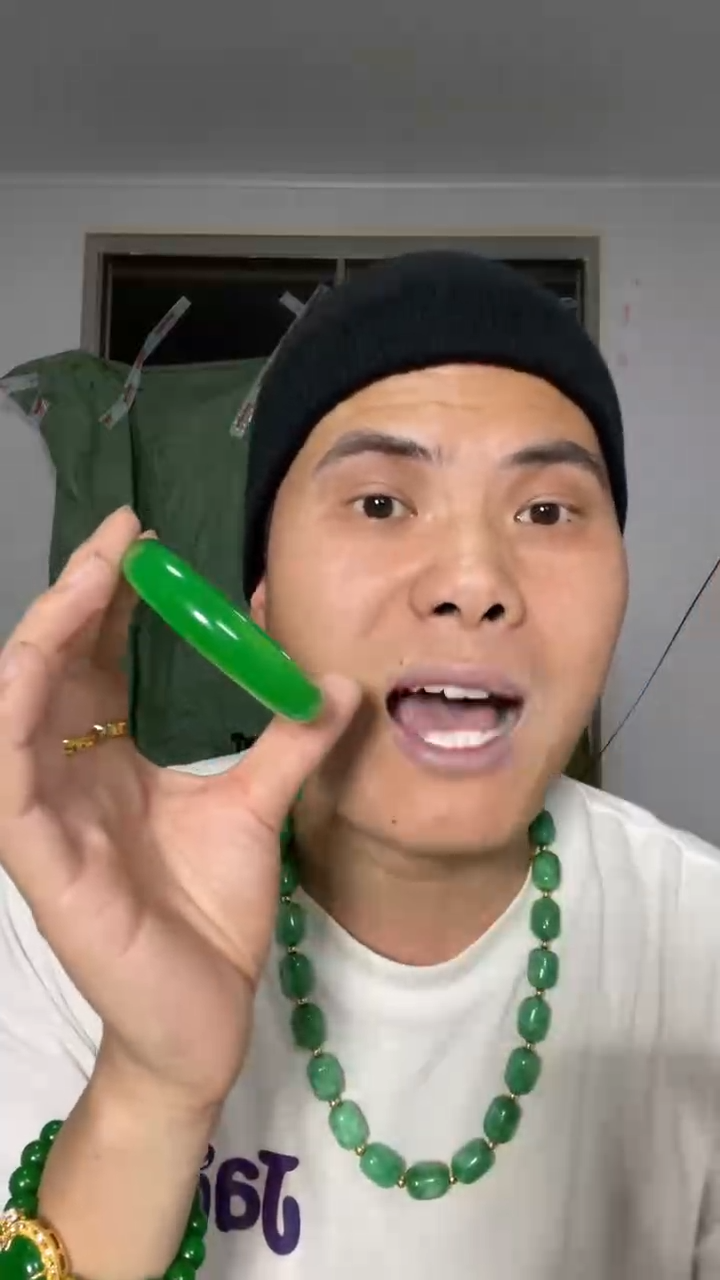 翡翠手镯未镶嵌【小伍珠宝】缅料高端满绿手镯
