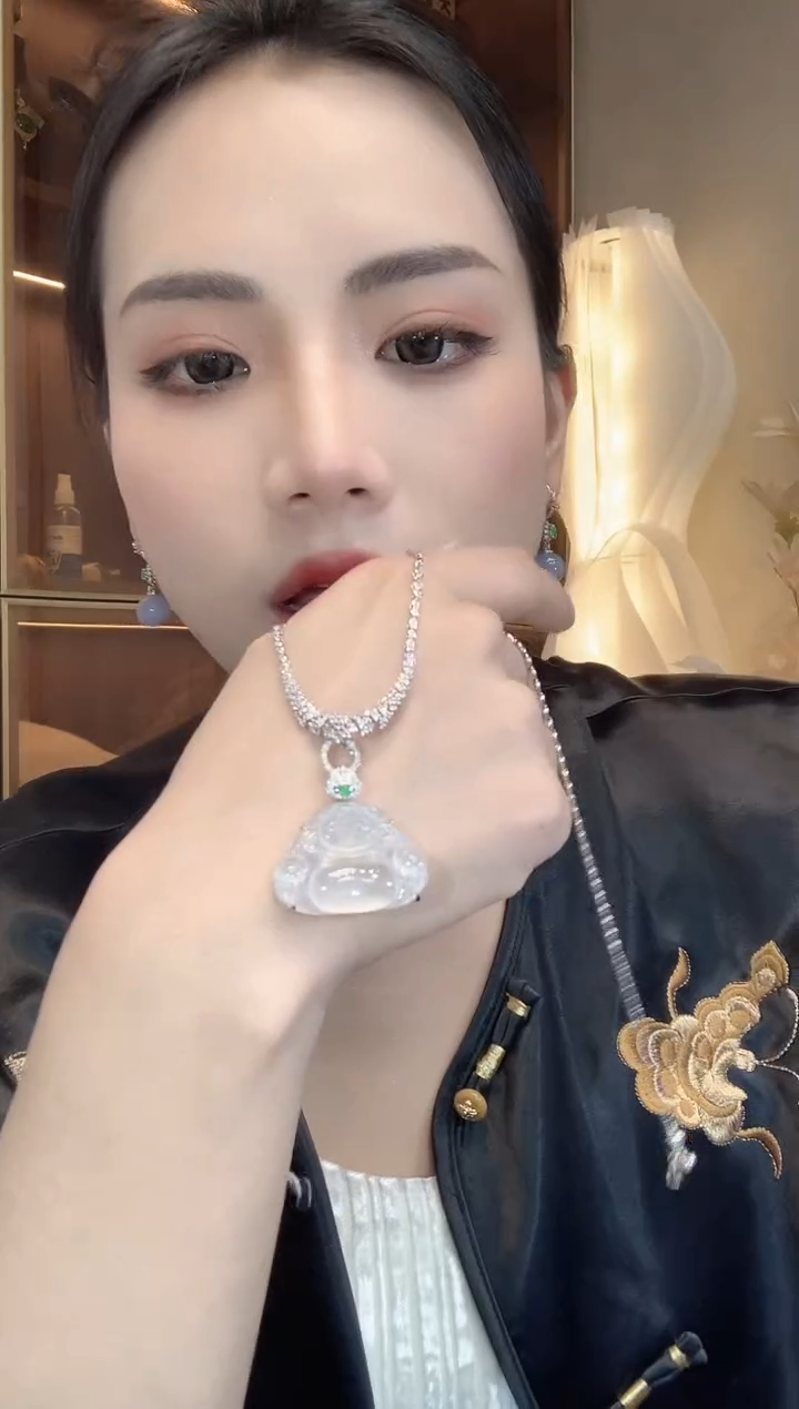 翡翠18K金镶嵌吊坠(不含链)C17