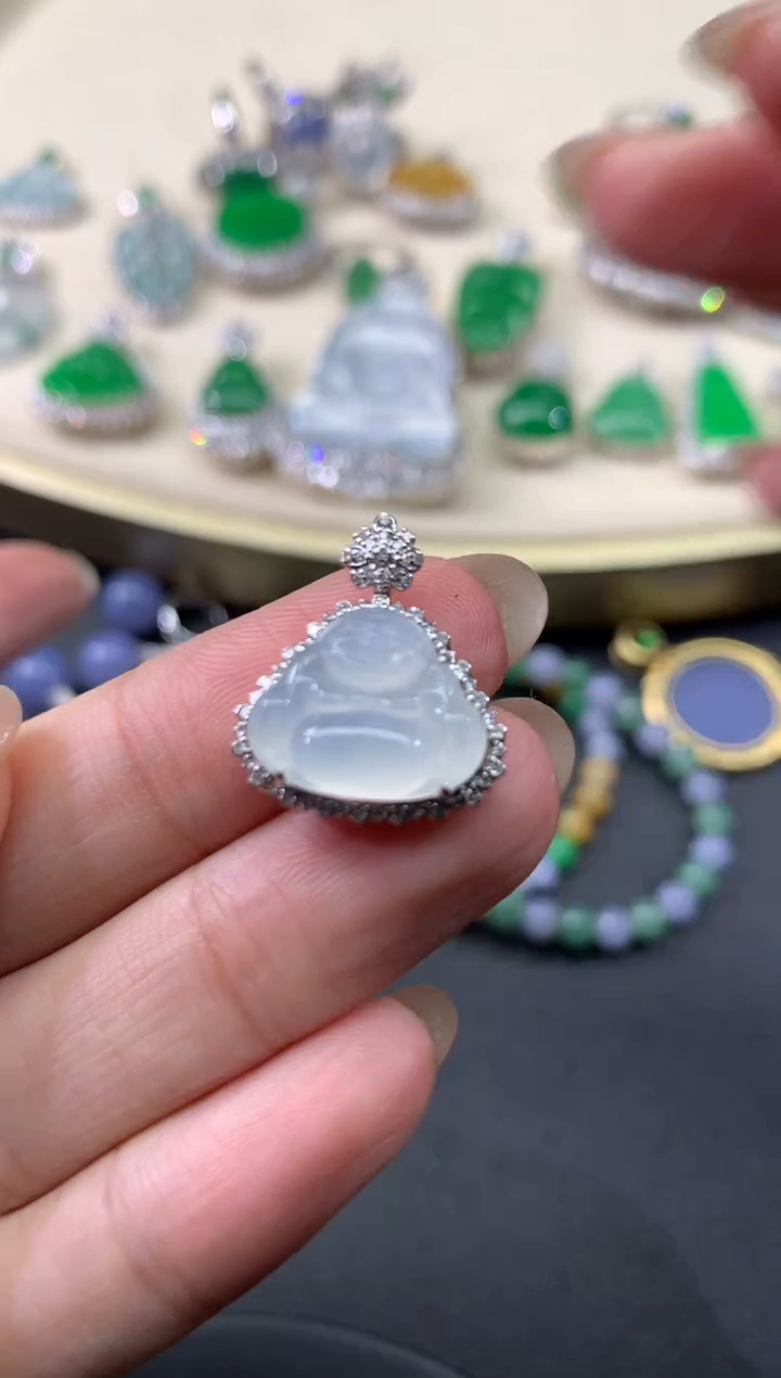 【闪购商品】翡翠吊坠(不含链)18K金镶嵌97天然A货翡翠