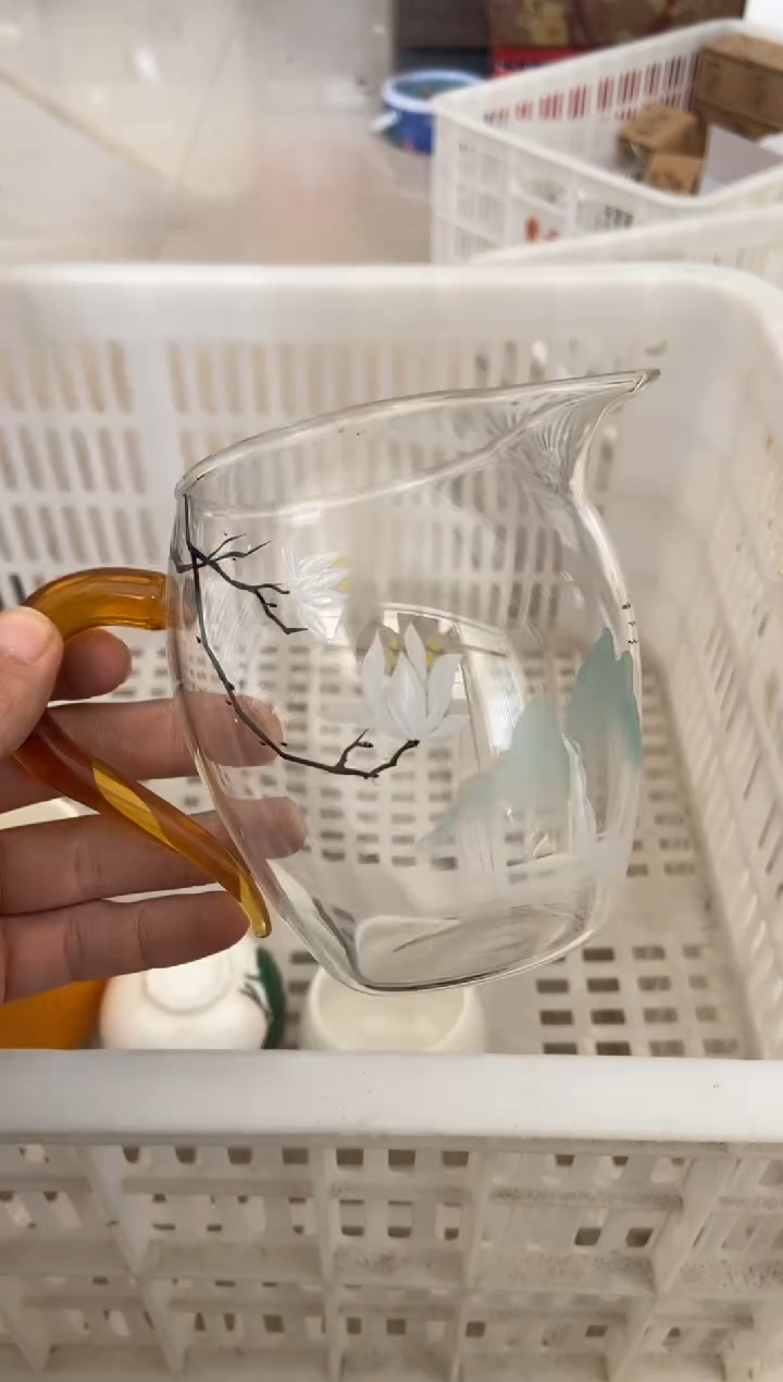 杯无运费险有瑕疵的摄影的产品有使用过的痕迹有点脏介意勿拍