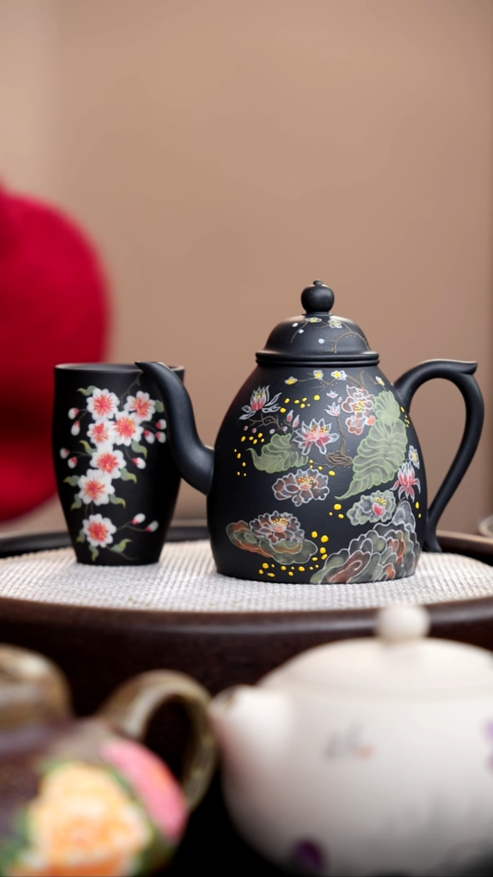 茶壶紫砂云雾天青秦权泥绘荷塘+云雾天青小闻香杯海棠花