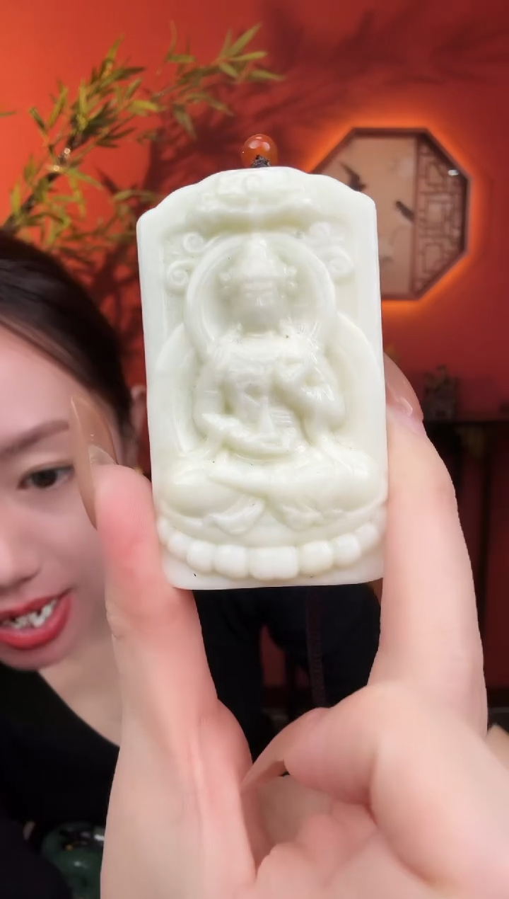 吊坠(不含链)未镶嵌和田玉蓝田玉 观音