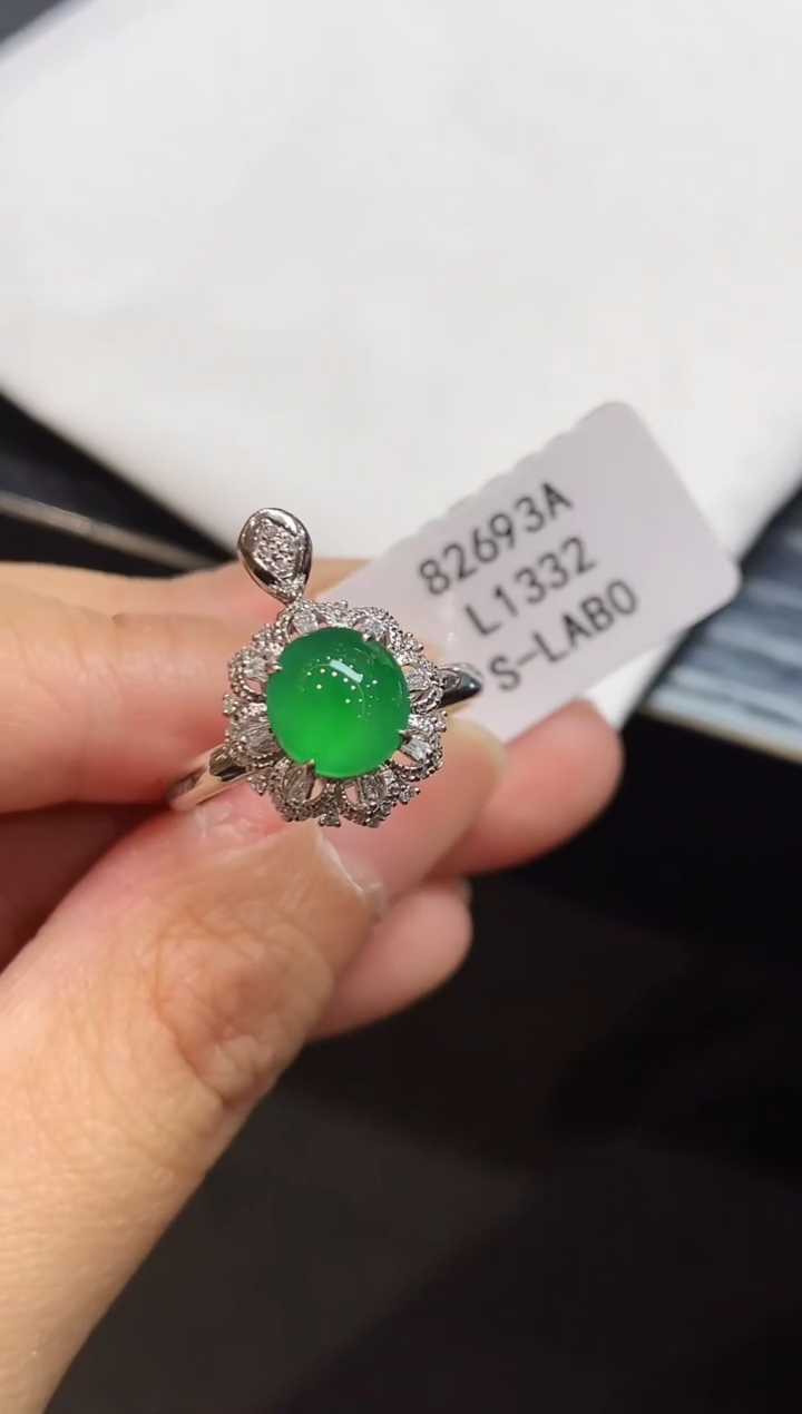 翡翠戒指18K金镶嵌L1332多样性发其一
