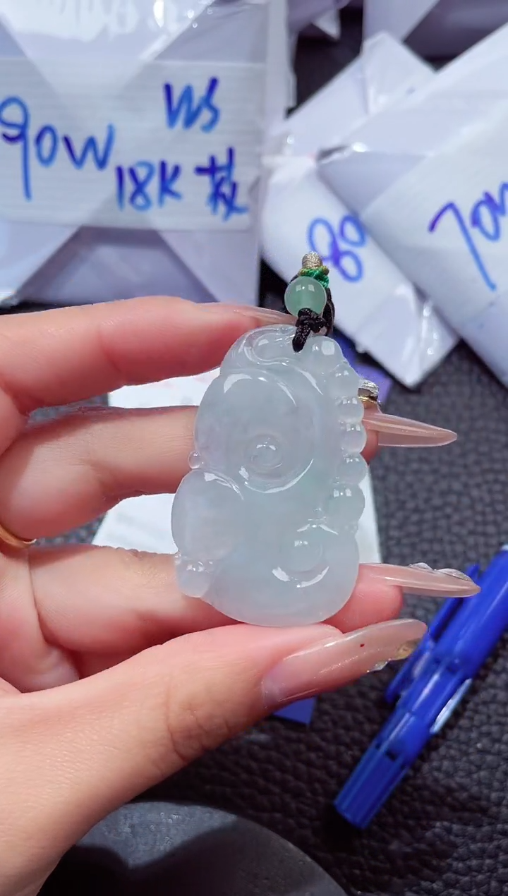 颈饰未镶嵌翡翠20260103