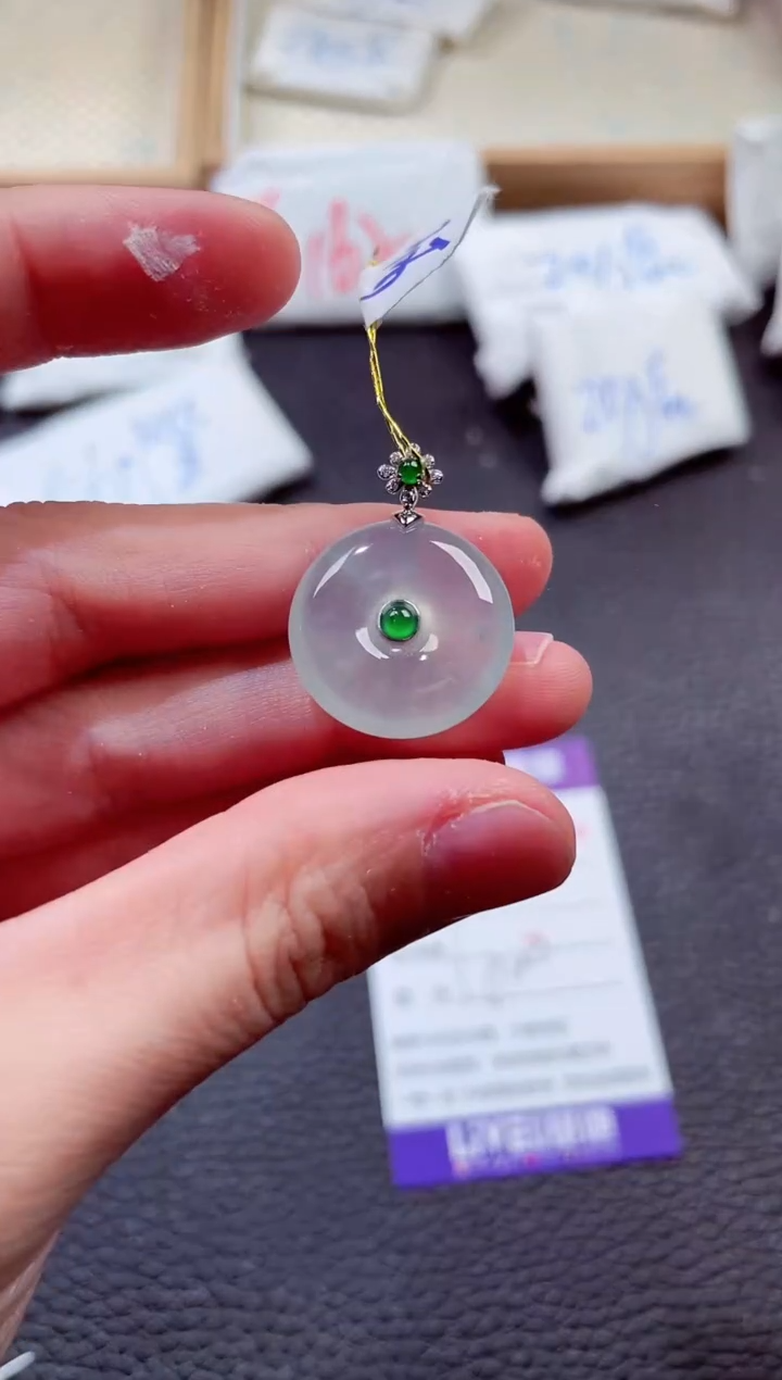 翡翠18K金镶嵌颈饰0000062