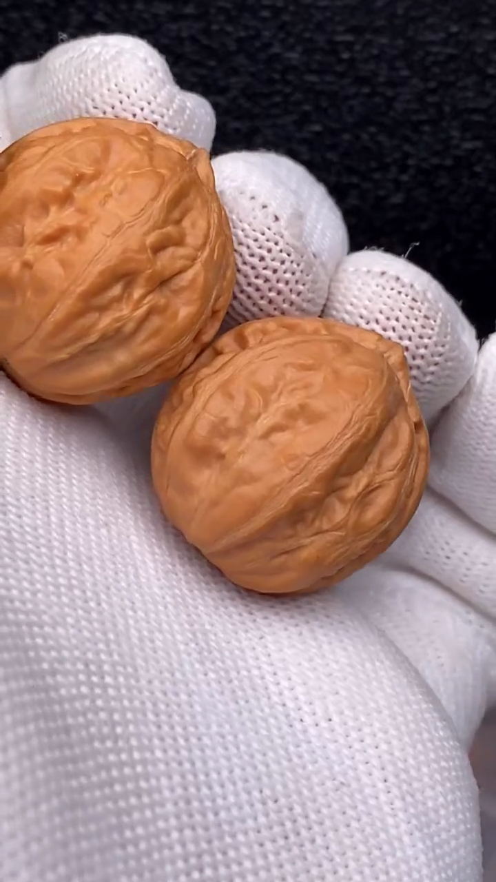 【闪购商品】文玩核桃把件金刚石