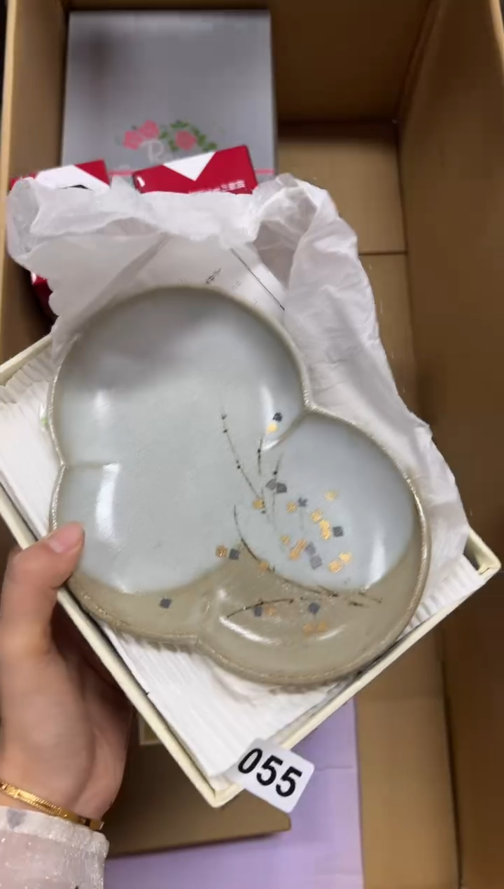 瓷片渣**?055中古商品谨慎参拍