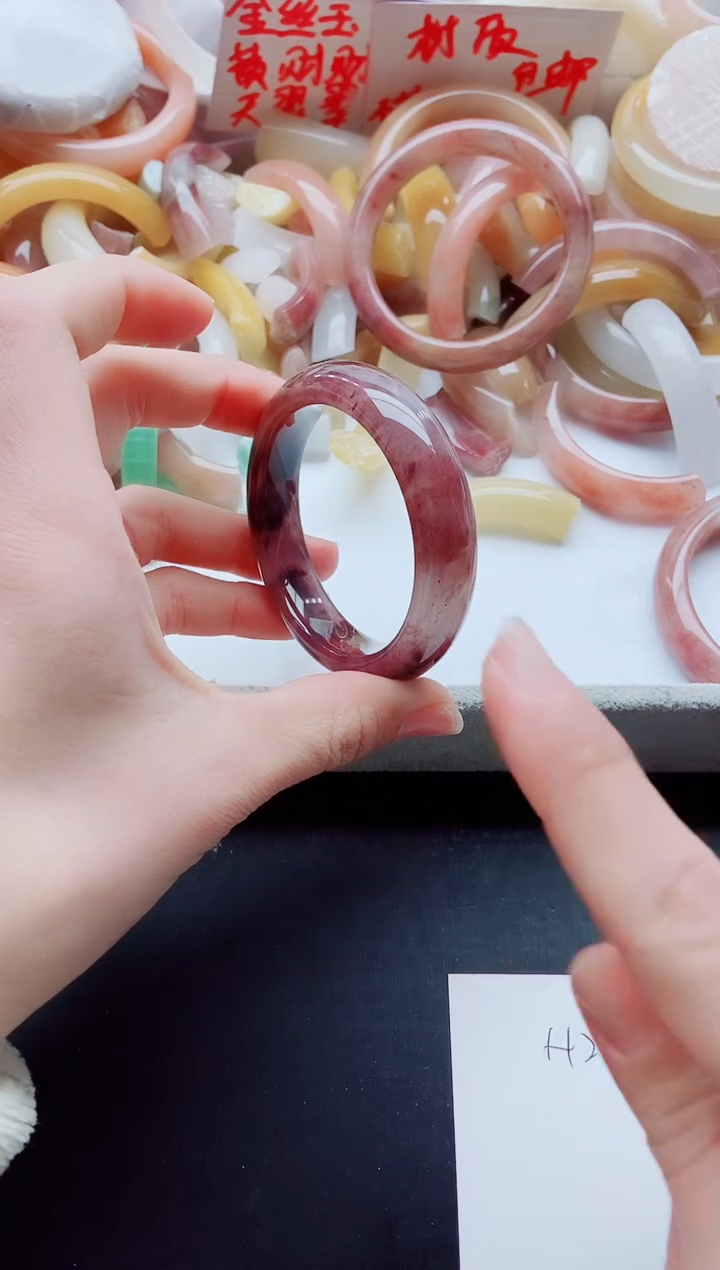 【闪购商品】石英质玉手镯未镶嵌H208-54-55