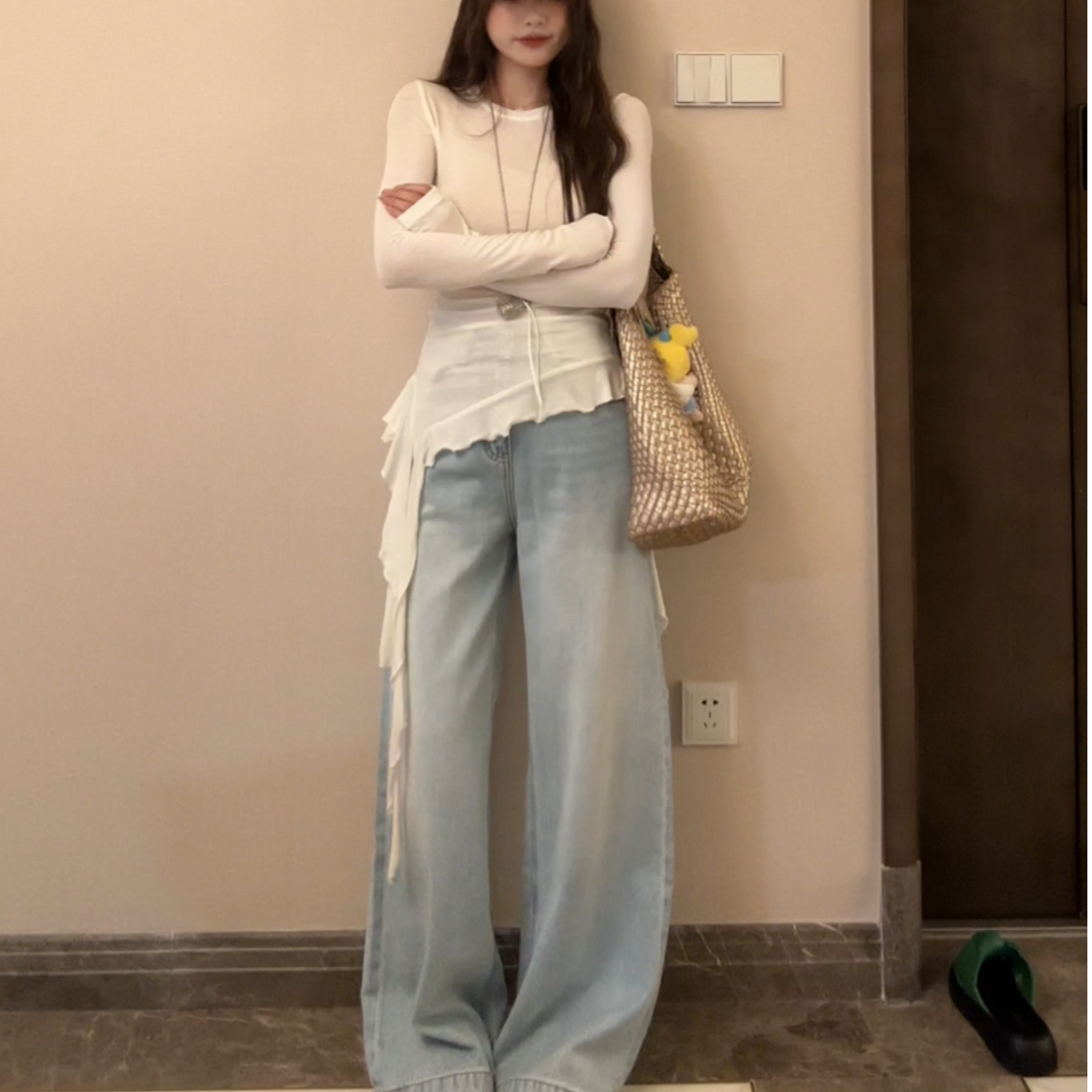 【长腿滤镜】2025春夏显瘦牛仔阔腿直筒宽松薄款浅蓝牛仔裤