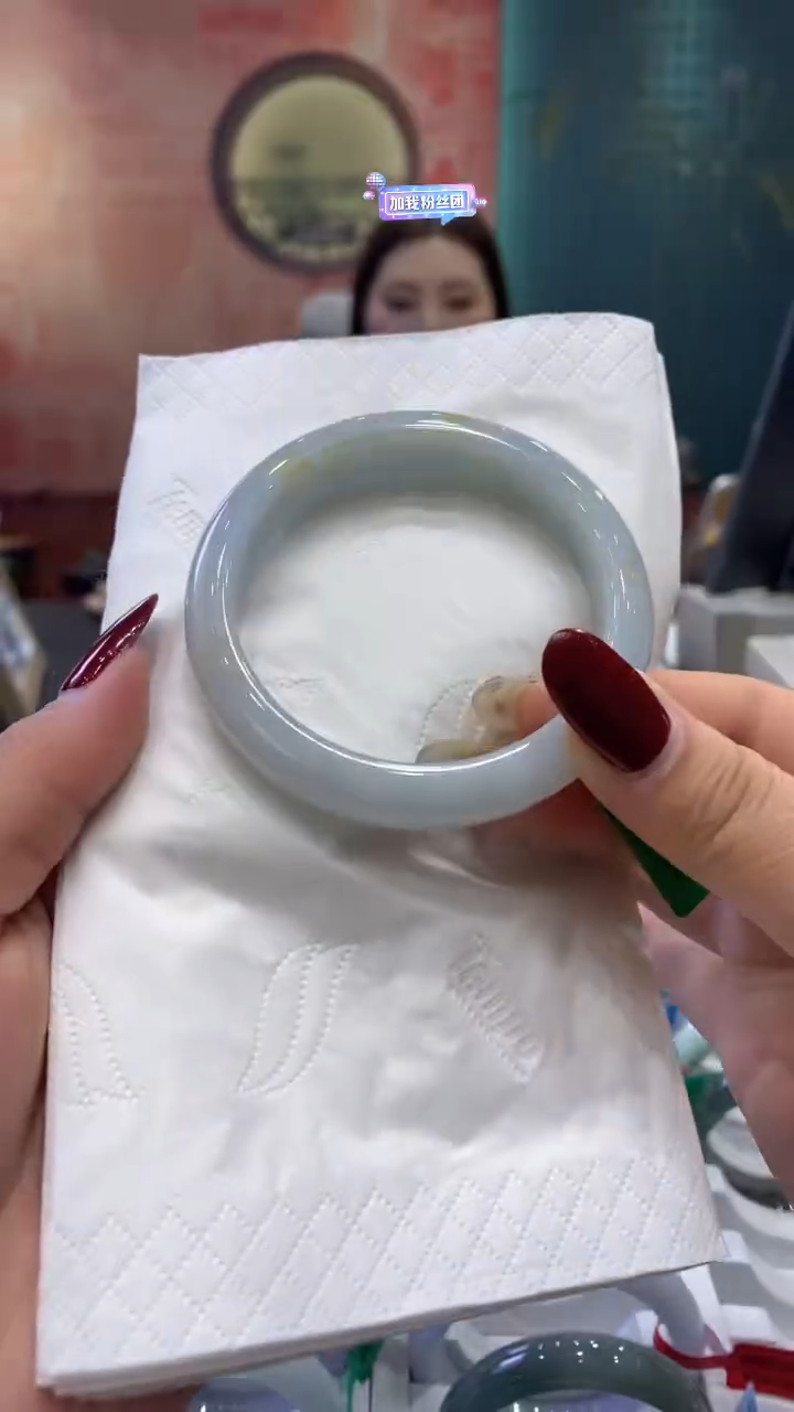 【闪购商品】翡翠手镯未镶嵌多人0017594